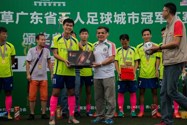 U16全国赛精彩瞬间：来自广东的16岁小将亮相